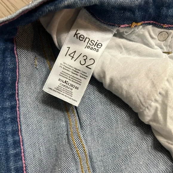 Kensie Tessa high rise bootcut Kensie Jeans - Picture 3 of 5